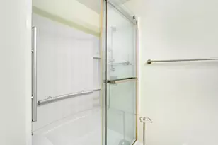 153 Wycoff Way W, East Brunswick Township, NJ 08816 - Photo 16