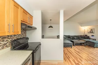 816 Aspen Drive, Plainsboro Township, NJ 08536 - Photo 4