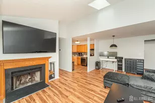 816 Aspen Dr, Plainsboro Township, NJ 08536 - Photo 6