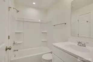 1223 Waterford Dr, Edison, NJ 08817 - Photo 24