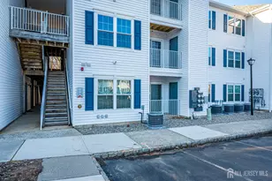 1223 Waterford Dr, Edison, NJ 08817 - Photo 4