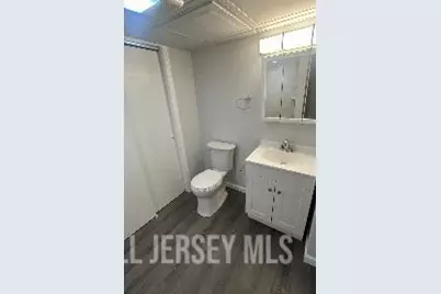 126 N Lakeside Drive N, Piscataway Township, NJ 08854 - Photo 16