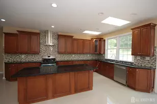 41 Fritz Dr, Sayreville, NJ 08872 - Photo 10
