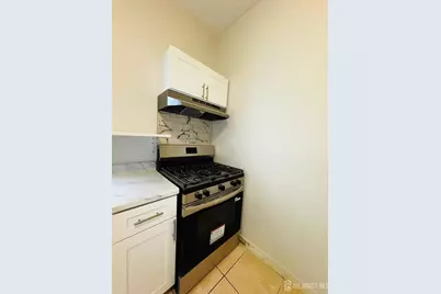 489 S 17th Street S, Newark, NJ 07103 - Photo 6