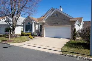 9 Brighton Ct, Monroe Township, NJ 08831 - Photo 1