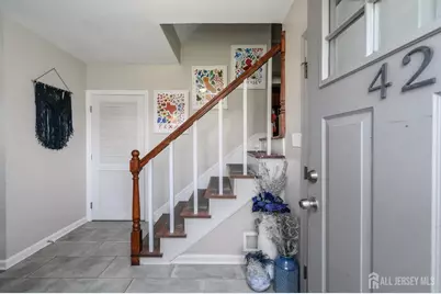 42 Sefton Circle, Piscataway Township, NJ 08854 - Photo 2