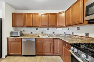 324 Cricket Ln, Woodbridge Township, NJ 07095 - Photo 10