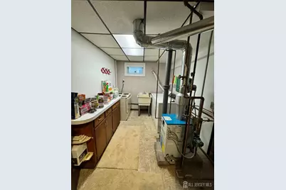 123 W Kelly Street, Menlo Park Terrace, NJ 08840 - Photo 18