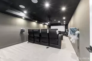 10 Winthrop Ct, East Brunswick Township, NJ 08816 - Photo 8