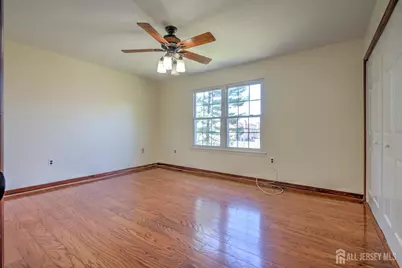 302 Palombi Court, East Brunswick Township, NJ 08816 - Photo 8