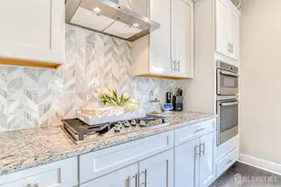 1529 Paxton Ln, Monroe Township, NJ 08831 - Photo 8