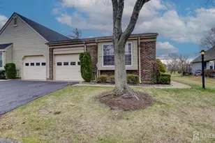 18A Thomas Paine Dr, Monroe Township, NJ 08831 - Photo 1