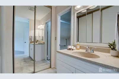 370-B Duranta Plaza, Monroe Township, NJ 08831 - Photo 26