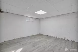 18 John St, Carteret, NJ 07008 - Photo 40