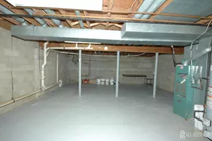 4 White Oaks Dr, Sayreville, NJ 08872 - Photo 32