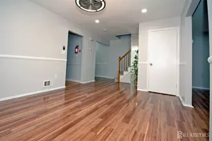 4 White Oaks Dr, Sayreville, NJ 08872 - Photo 16