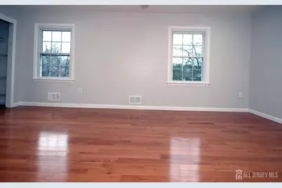 4 White Oaks Drive, Sayreville, NJ 08872 - Photo 18