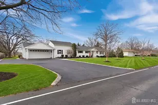 23 Cranbury Neck Rd, Cranbury Township, NJ 08512 - Photo 4