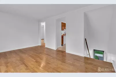 505 Lincoln Park E, Cranford Township, NJ 07016 - Photo 6