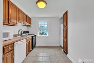 505 Lincoln Park E, Cranford Township, NJ 07016 - Photo 8