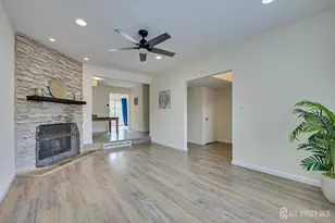 13 Peachtree Ln, Monroe Township, NJ 08831 - Photo 2