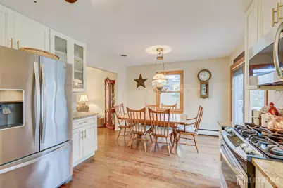 8 Adelphi Court, Edison, NJ 08837 - Photo 12