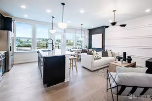 33 Tuckman Dr, South Brunswick Township, NJ 08852 - Photo 2