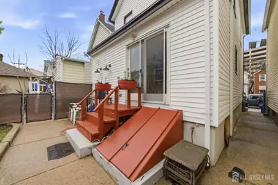 26 Harvey Street, New Brunswick, NJ 08901 - Photo 28