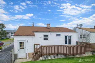 254 E George Pl, Iselin, NJ 08830 - Photo 14