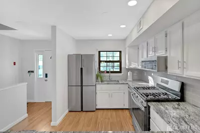 51 Queens Way, Englishtown, NJ 07726 - Photo 2