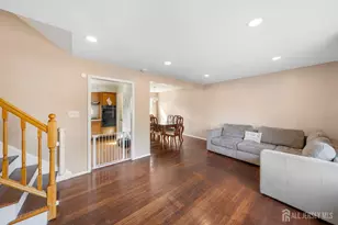 4 Estok Rd, Edison, NJ 08817 - Photo 4