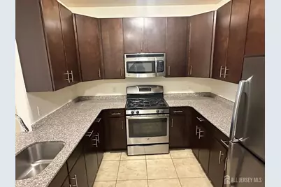 88 Roosevelt Avenue #404, Carteret, NJ 07008 - Photo 6