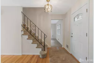 128 Hazelwood Avenue, Middlesex, NJ 08846 - Photo 4