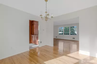 128 Hazelwood Avenue, Middlesex, NJ 08846 - Photo 8