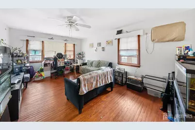 34 Henry Street, Port Reading, NJ 07064 - Photo 16