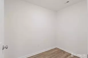 735 Station Rd, Dunellen, NJ 08812 - Photo 20