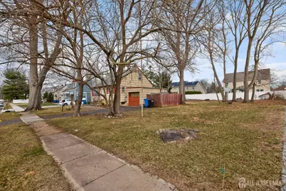 131 Martin Drive, South Plainfield, NJ 07080 - Photo 4
