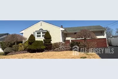 82 Madison Avenue, Old Bridge Township, NJ 08857 - Photo 2
