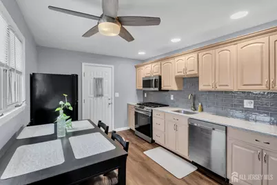 16 Hemlock Drive, Sayreville, NJ 08859 - Photo 10