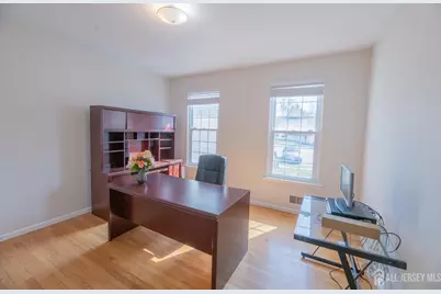 6 Banyan Court, Edison, NJ 08820 - Photo 4