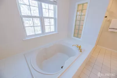 6 Banyan Court, Edison, NJ 08820 - Photo 28