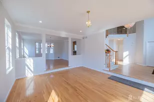 6 Banyan Ct, Edison, NJ 08820 - Photo 6