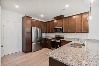 628 Sadie Circle, New Brunswick, NJ 08901 - Photo 12