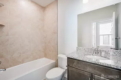 628 Sadie Circle, New Brunswick, NJ 08901 - Photo 24