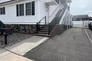 16 E Kupsch Street E, Sayreville, NJ 08872 - Photo 2