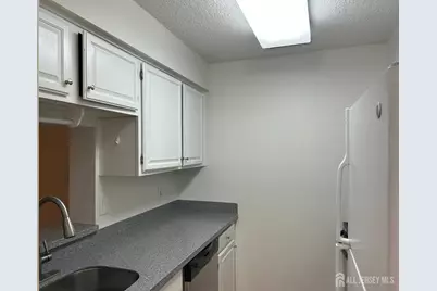 5317 Ravens Crest Drive, Plainsboro Township, NJ 08536 - Photo 4