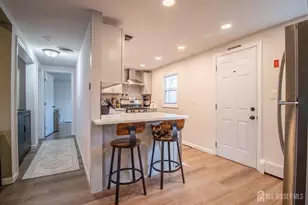 21 Keats Rd, North Brunswick Township, NJ 08902 - Photo 2