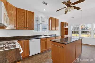 110 Ridgway Drive, Bordentown Twp, NJ 08505 - Photo 8