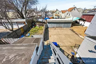 361 Prospect St, Perth Amboy, NJ 08861 - Photo 42