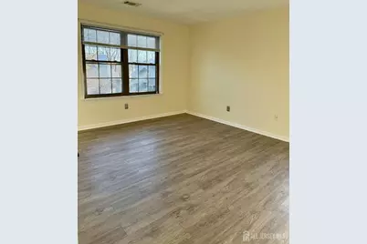 809 Woodhaven Drive, Edison, NJ 08817 - Photo 10